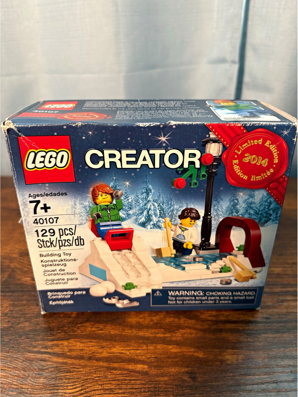 LEGO Creator 40107 Winter Skating Scene Limited Edition 2014